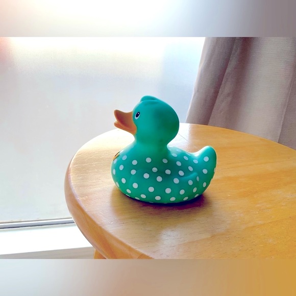 COLLECTIBLE 💥Rubber Duckie “Luxury Darling Duck” /Brand new in box - Picture 3 of 11